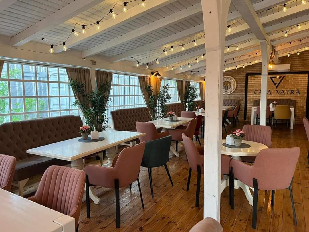 Casa Vatra Radauti Hostel Eksteriør bilde